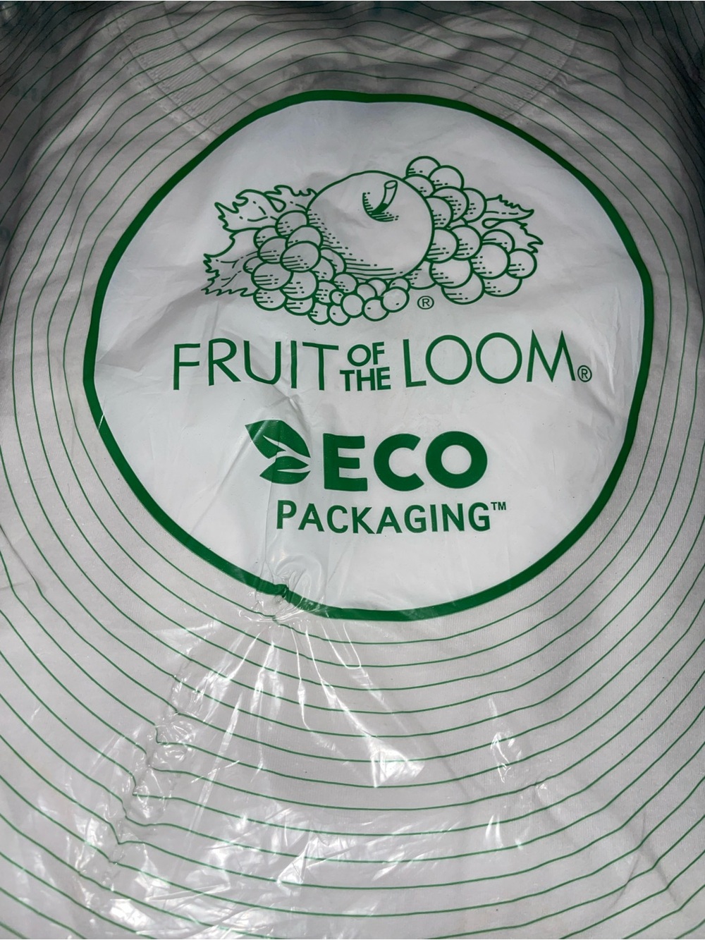 Fruit of the Loom White MENS t-shirts, 6 pack, Brand New, unopened. 100% cotton